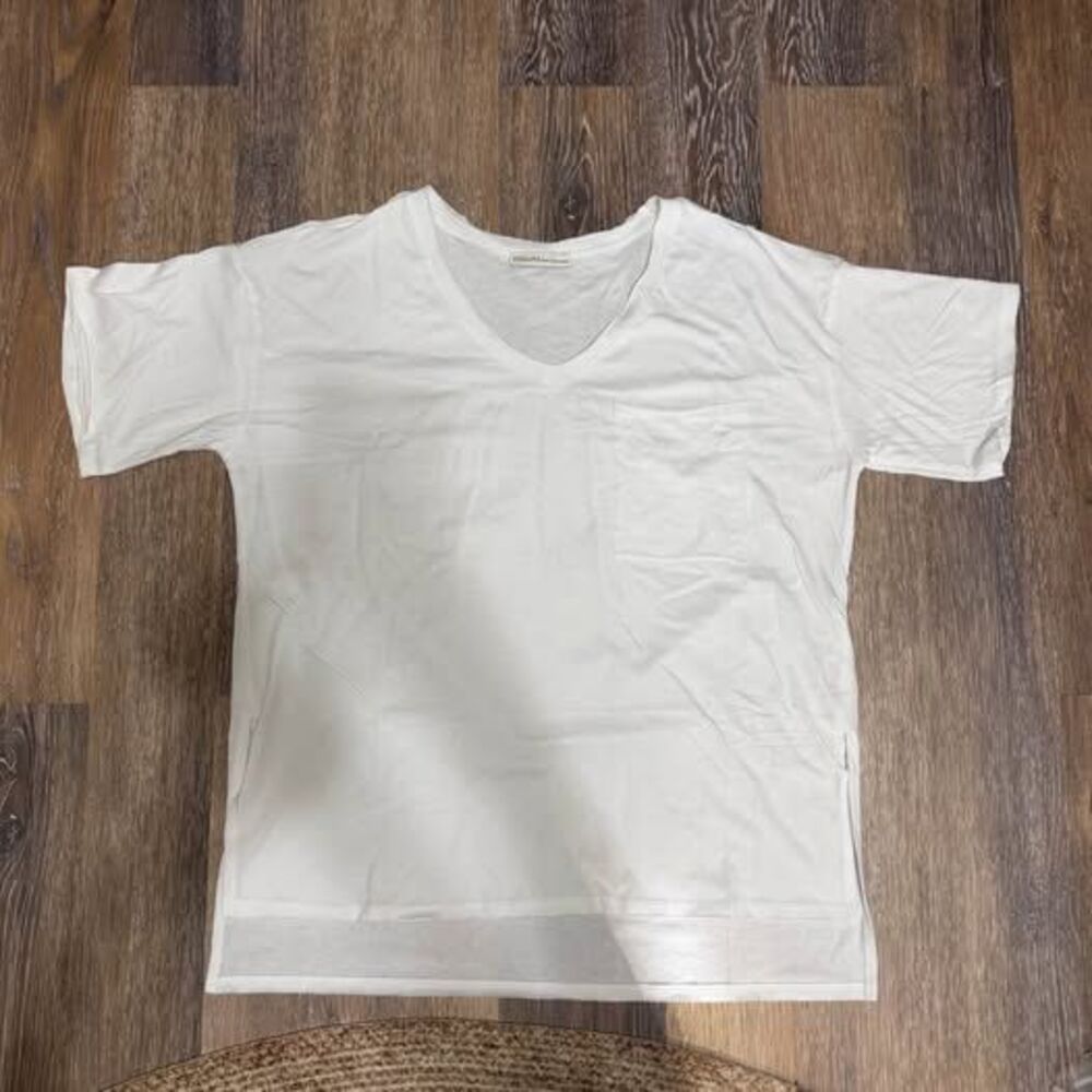 Zenana small White V-Neck Pocket T-Shirt